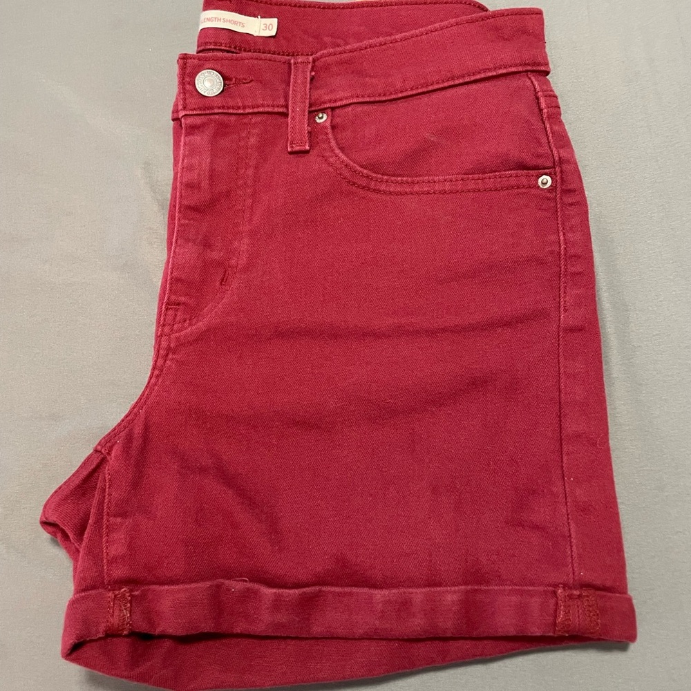 Levi's ❤️Mid Lenght Women's Cherry Red Jean Shorts, size 30 (EUC) - Picture 5 of 9